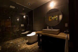 Kamar Deluks, 2 kamar tidur | Kamar mandi | Perlengkapan mandi gratis, pengering rambut, sandal, dan handuk