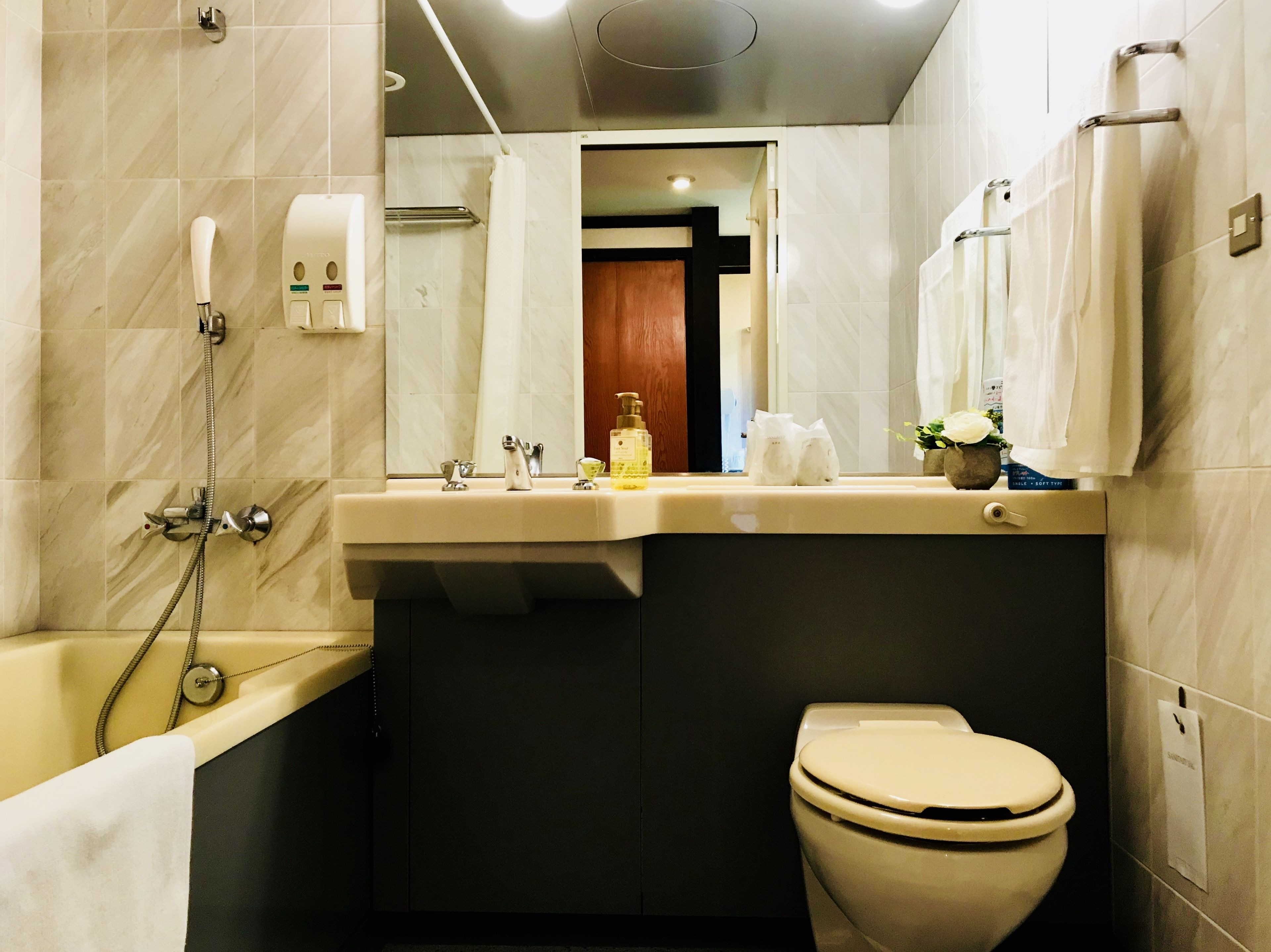 family room, 2 bedrooms, annex building | bathroom | free toiletries, hair dryer, slippers, towels