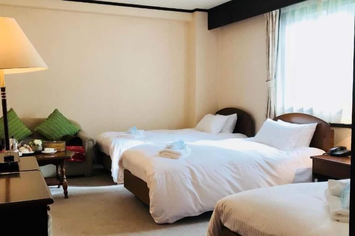 Desk, free WiFi, bed sheets