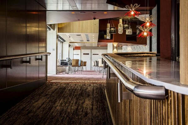 Lunch and dinner served - Club Cowra Motel (Cowra)