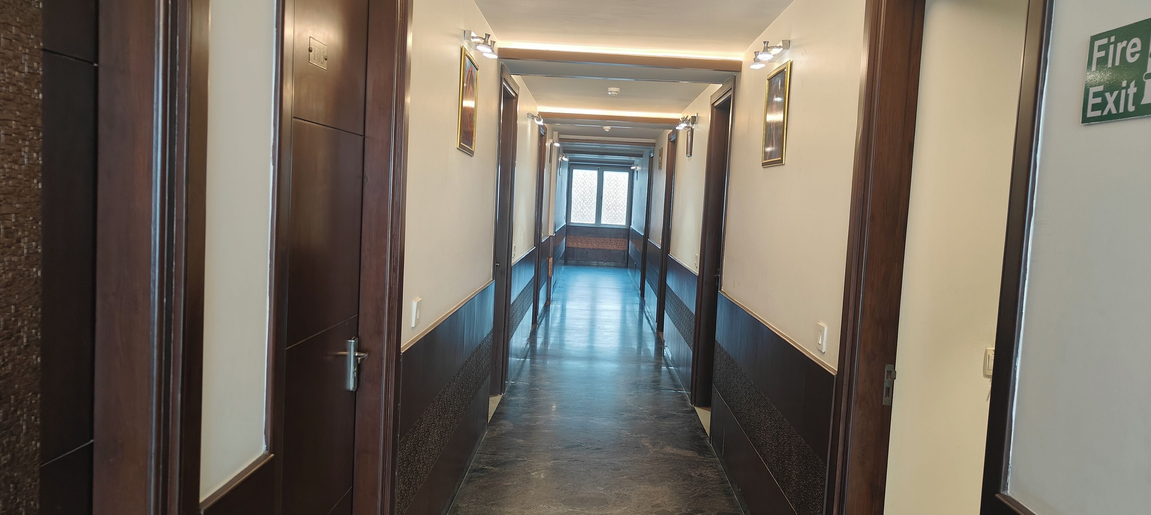 Foto - Hotel Taj Heights