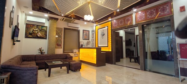 Lobby - Hotel Taj Heights (Agra)