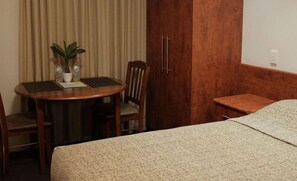 Rom – deluxe | Sengetøy av topp kvalitet og senger med Select Comfort-madrass