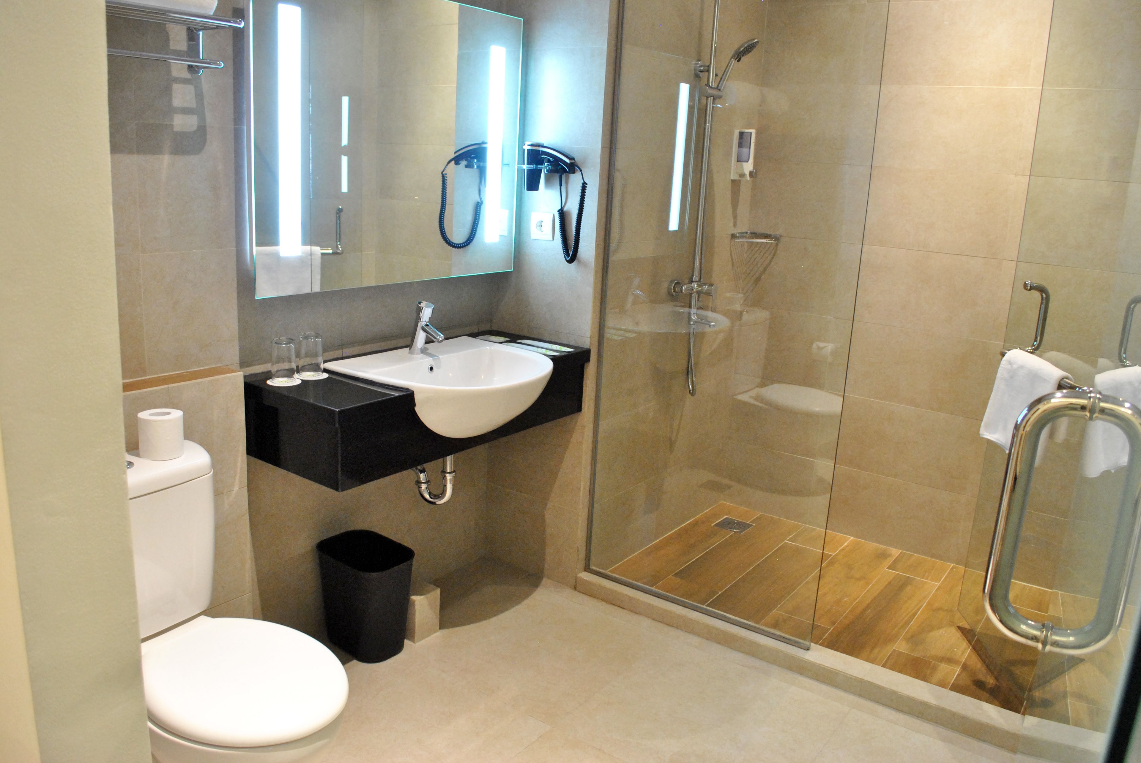 shower, free toiletries, slippers, towels