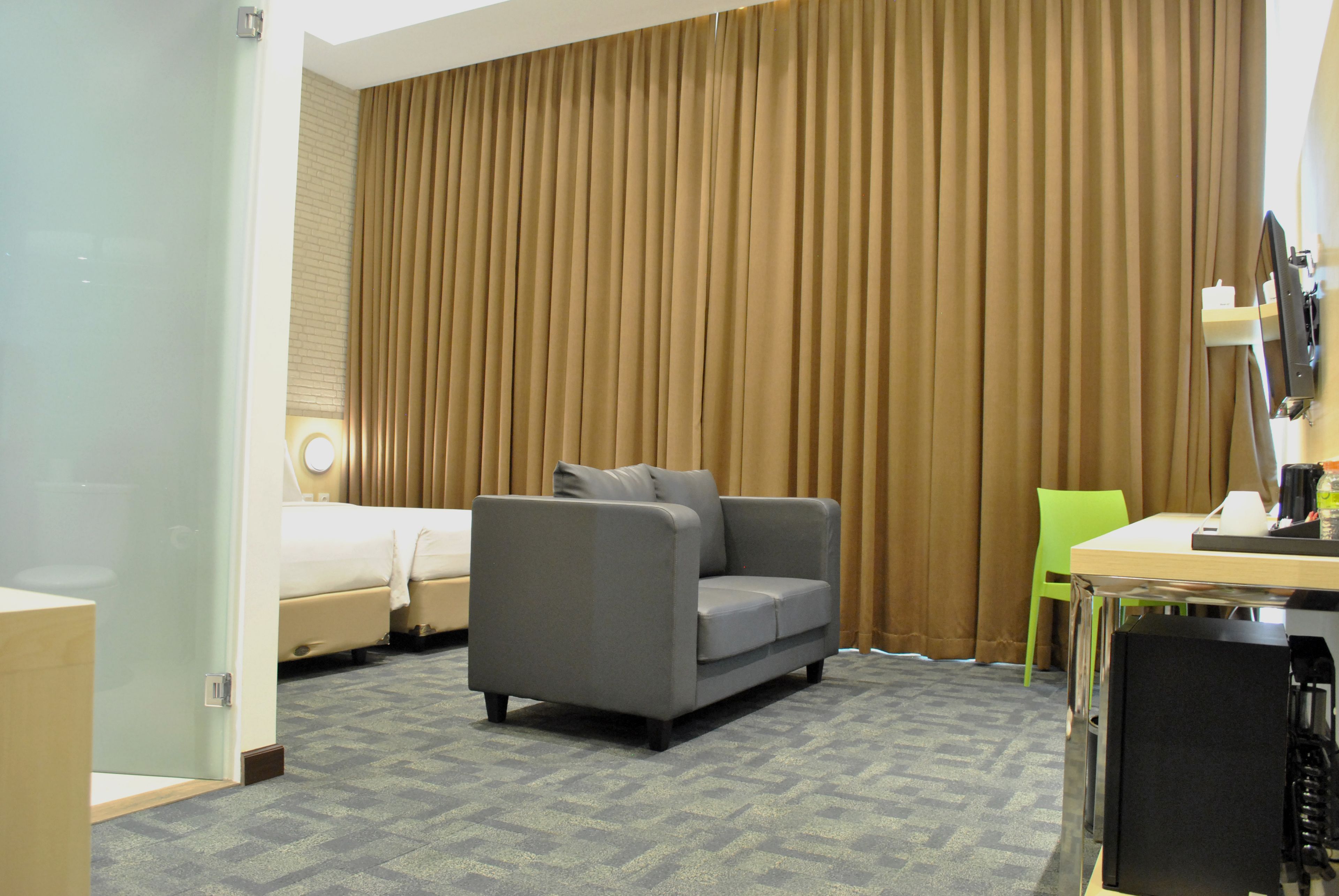 in-room safe, desk, laptop workspace, iron/ironing board