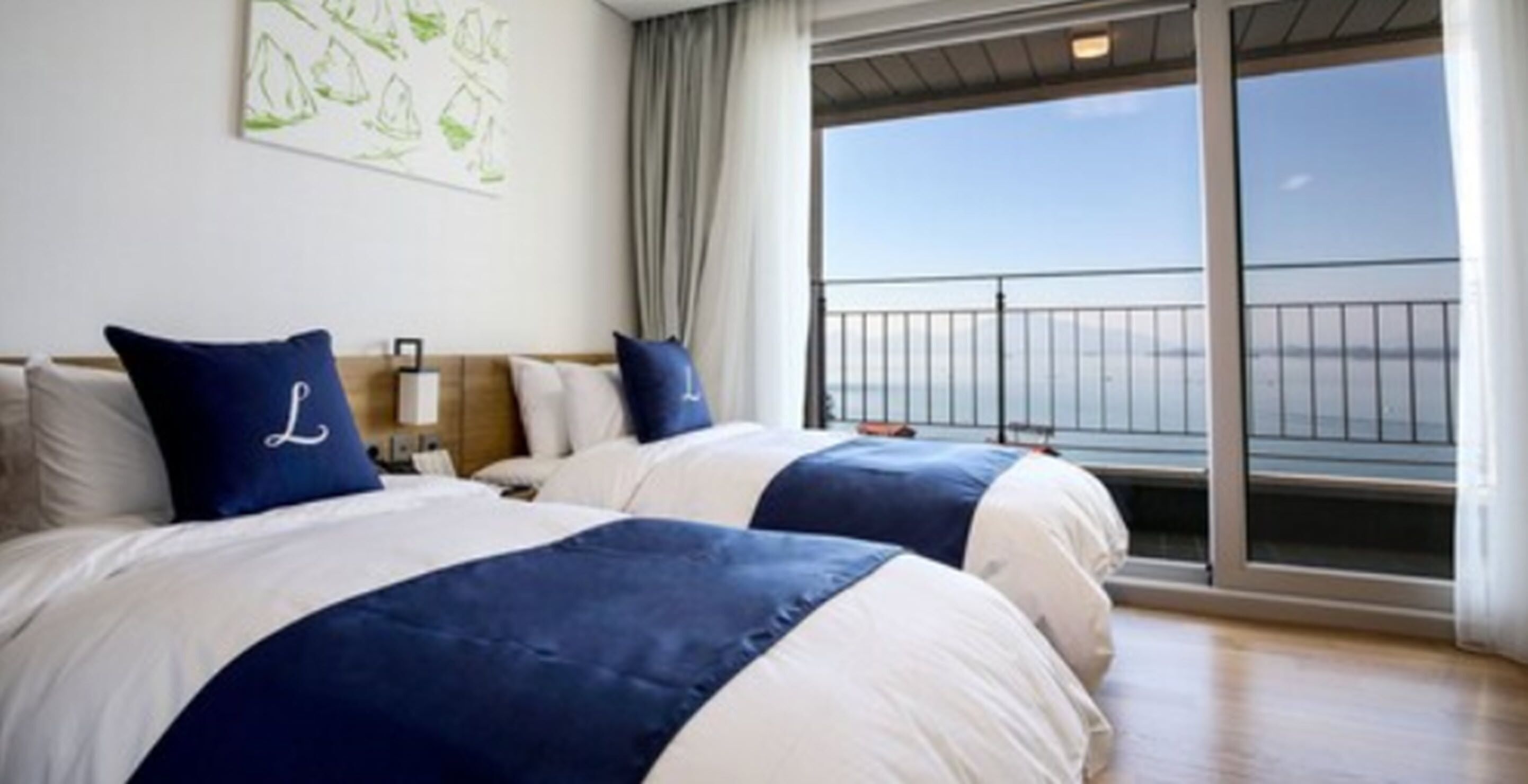 Egyptian cotton sheets, premium bedding, down comforters