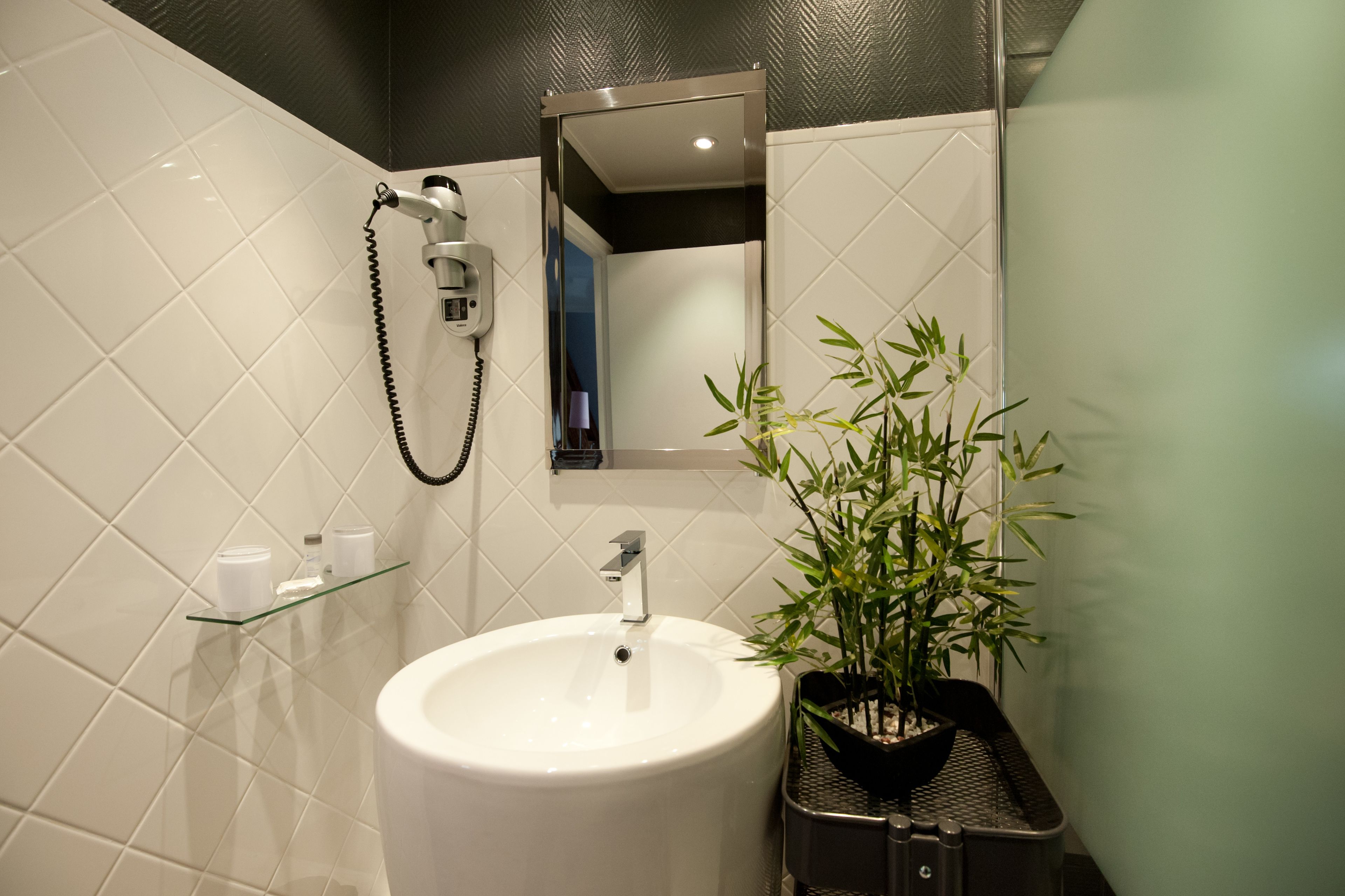 double room (cathedral view) | bathroom | free toiletries, hair dryer, towels