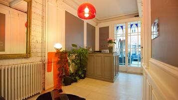 Borne des arrivées/des départs