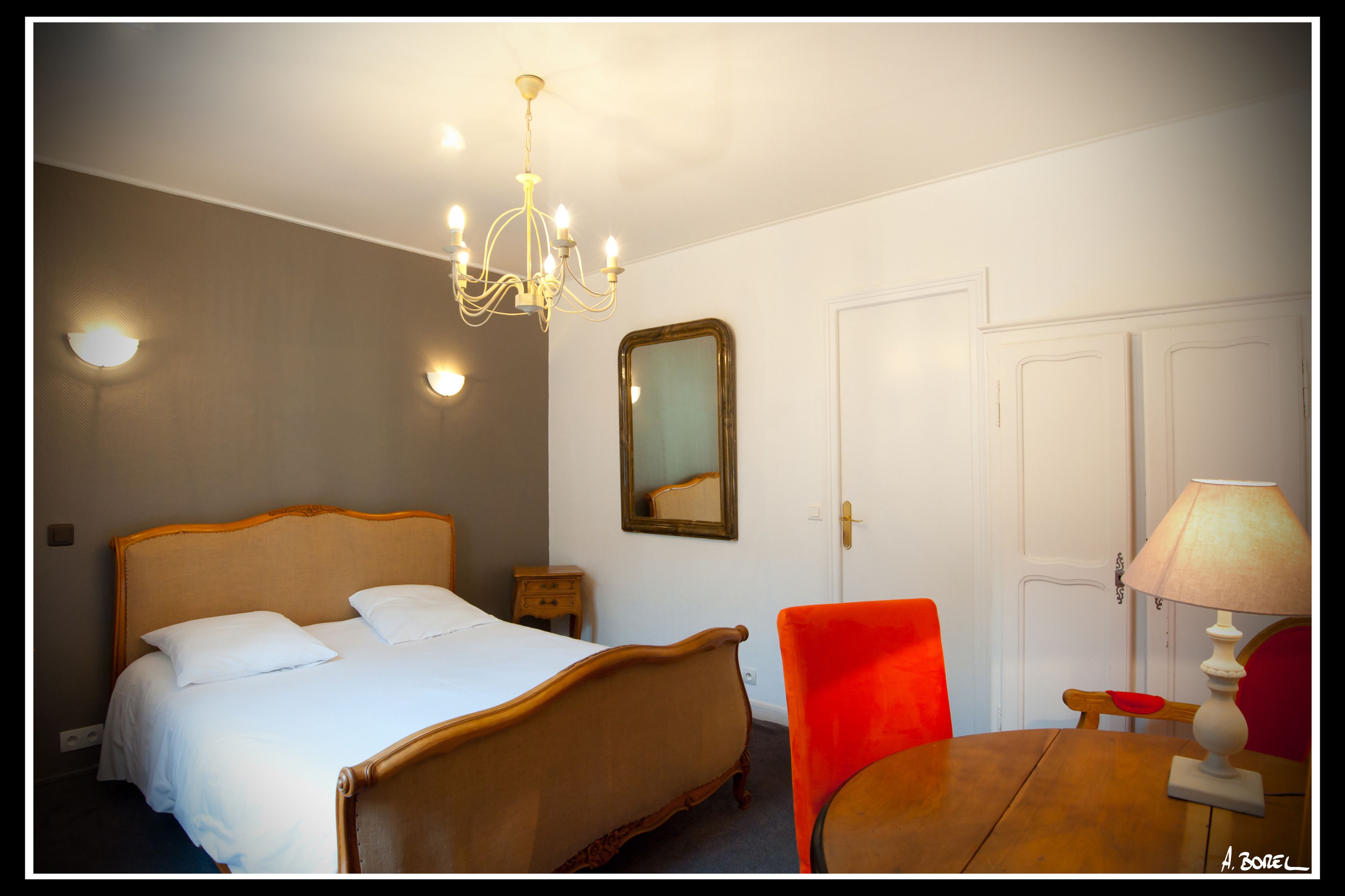 double room, courtyard view | premium bedding, memory-foam beds, desk, soundproofing