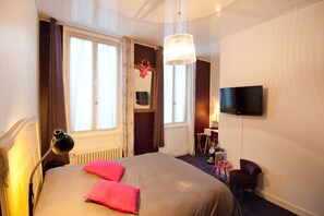 Double Room | Desk, free cots/infant beds, free WiFi - La Résidence le Prieuré (Amiens)