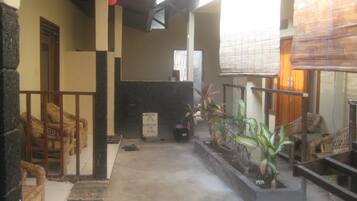 Enceinte de lâhĂ©bergement