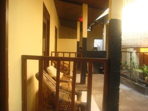 Terrace/patio - Syifa Homestay (Gili Trawangan)