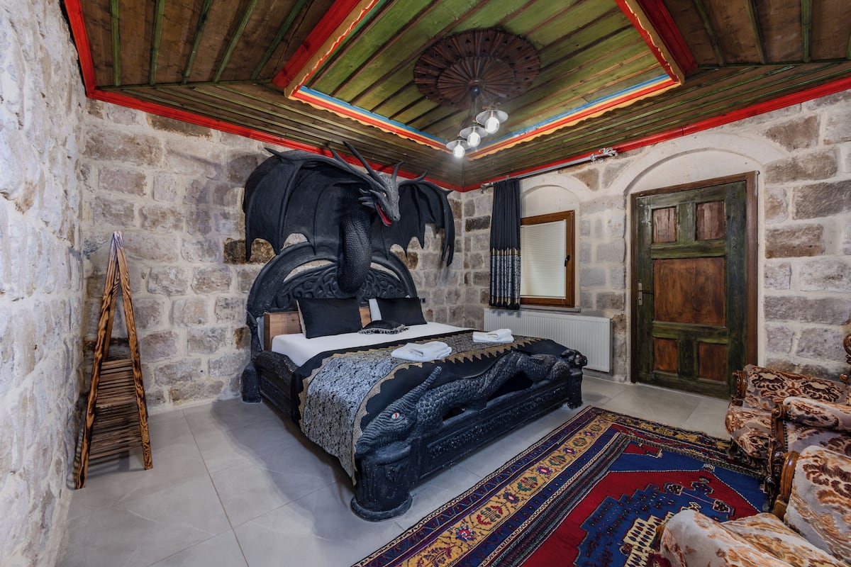 Queen room with SPA Bath Dragon | Premium bedding, desk, blackout drapes, soundproofing