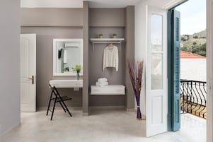 Double Room (7) | Blackout drapes, soundproofing, iron/ironing board