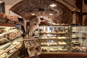 Food and drink - Koukos Rhodian Guesthouse - Adults Only (Rhodes)