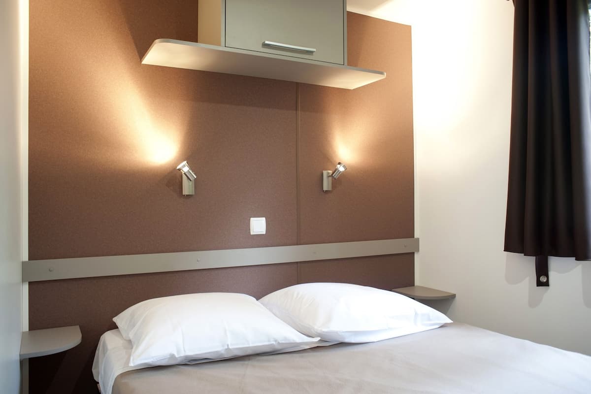 2 habitaciones y cunas gratuitas