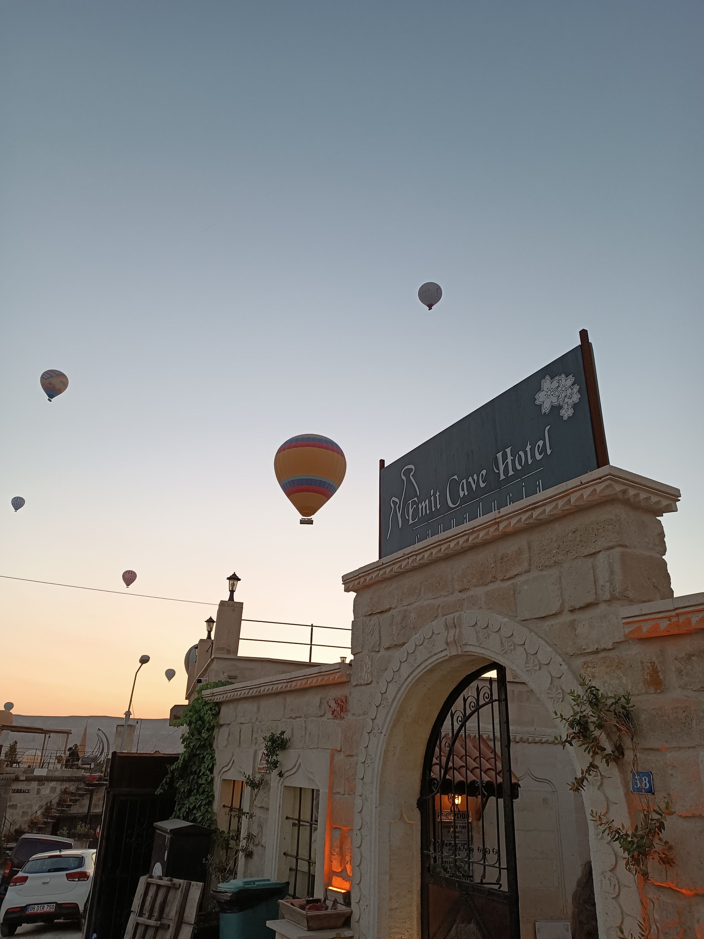 Photo - Emit Cave Hotel