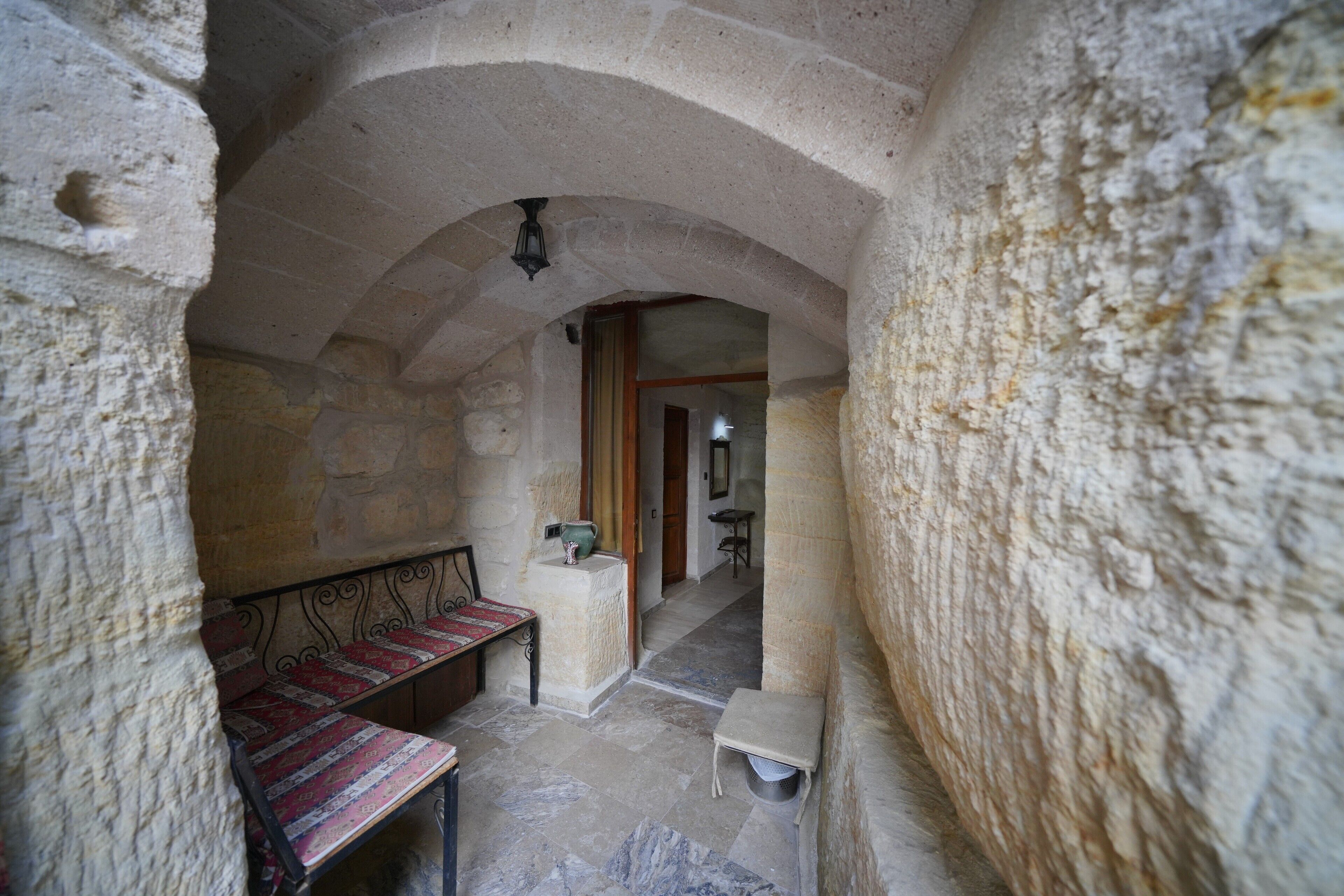 Photo - Emit Cave Hotel