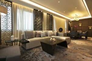 Værelse | Stue | 40-tommers LED-tv med kabelkanaler, tv