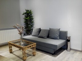 公寓, 3 间卧室 | 客厅 | 平板电视、DVD 播放器