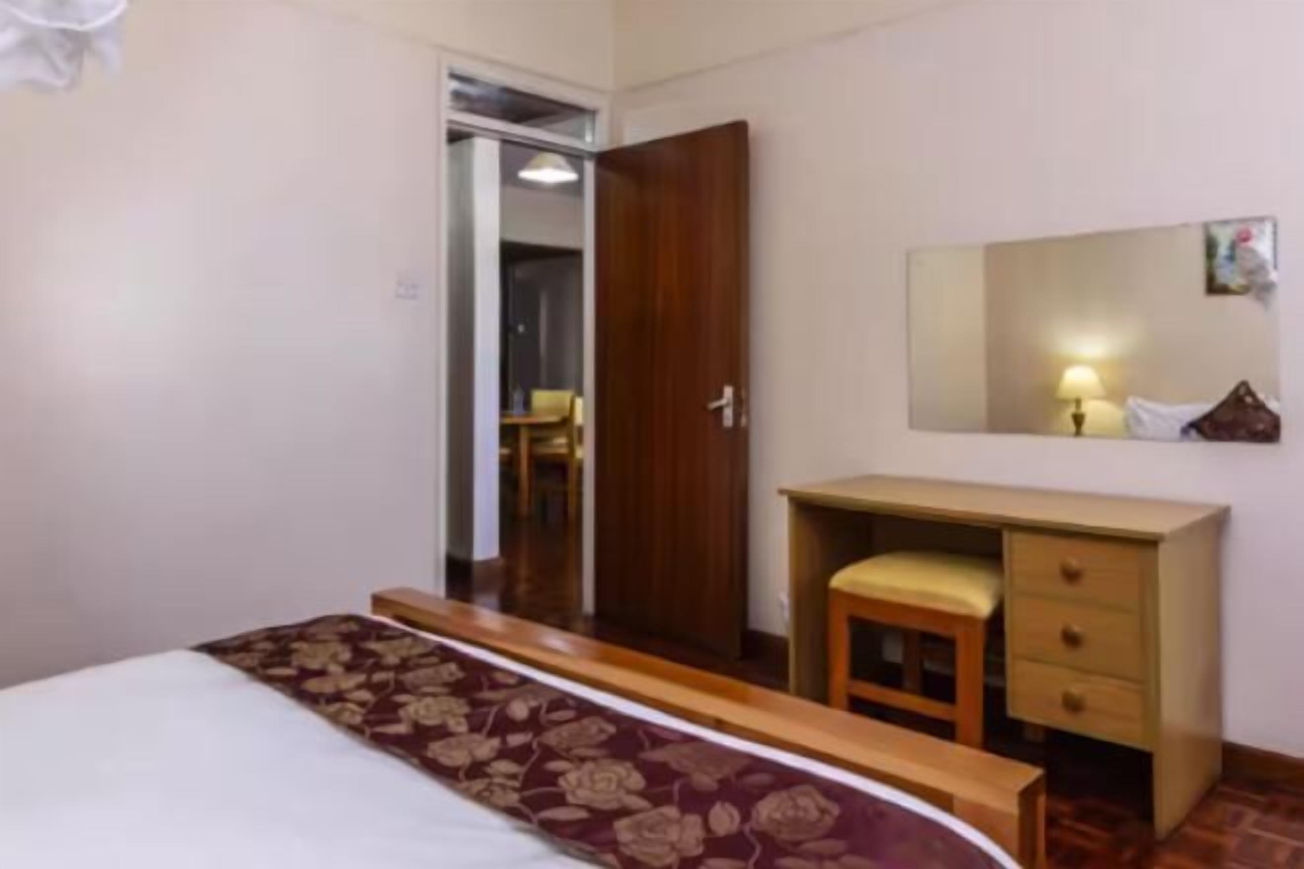 1 bedroom, premium bedding, desk, iron/ironing board