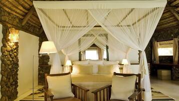 1 bedroom, premium bedding, minibar, in-room safe