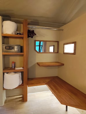 Shower, free toiletries, hair dryer, bathrobes