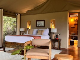 Habitación de lujo doble, vistas al jardín | Ropa de cama de alta calidad y colchones con acolchado adicional