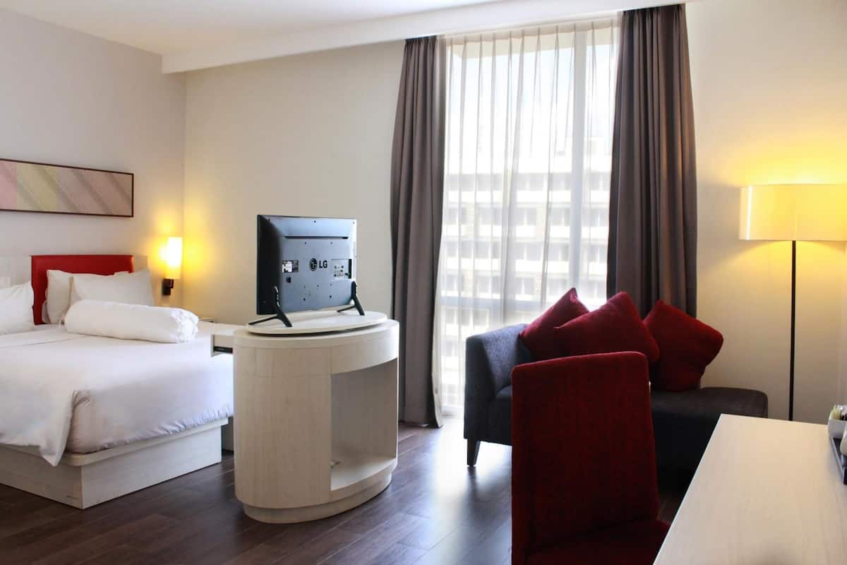 minibar, in-room safe, desk, blackout curtains