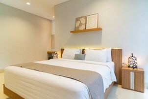 Executive Villa, 5 Bedrooms, Hill View | 5 bedrooms, premium bedding, desk, soundproofing