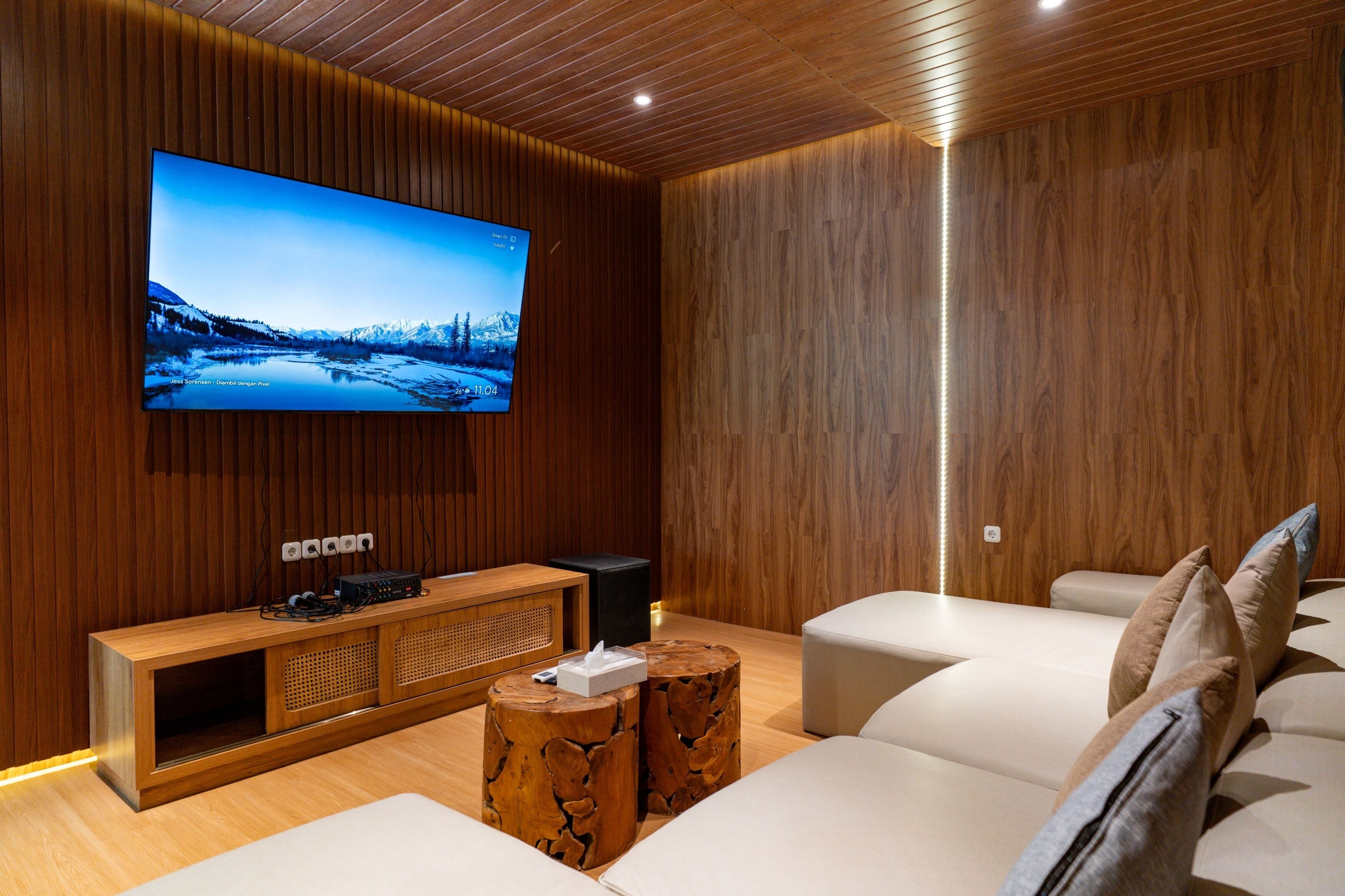 Karaoke room