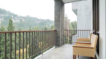 Vila executiva, 5 quartos, vista para a colina | Terraço/pátio