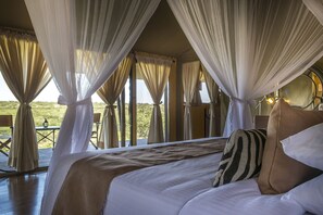Presidential Tent | Premium bedding, minibar, in-room safe, desk - Mutara Camp (Nanyuki)