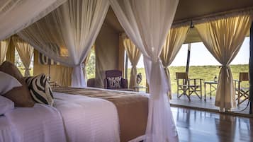 Premium bedding, minibar, in-room safe, desk