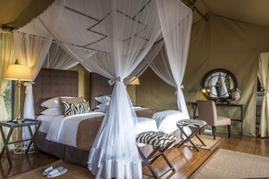 Ropa de cama de alta calidad y minibar 