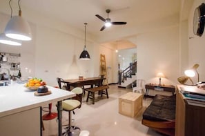 Flat-screen TV - LP Guesthouse (Taitung)