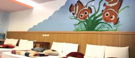 Family Room | Free WiFi