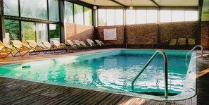 Pool - Hotel Horizon (Sutton)