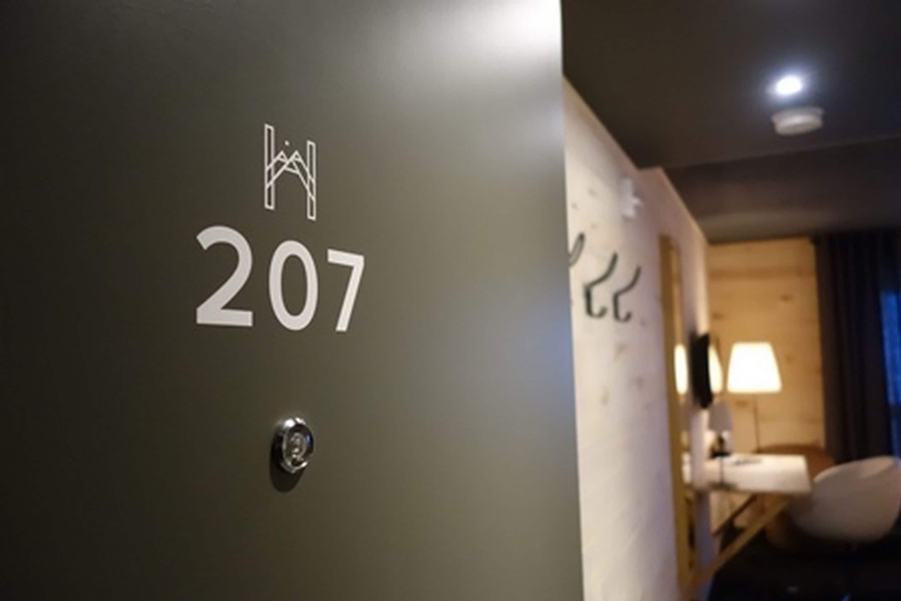 iron/ironing board, bed sheets