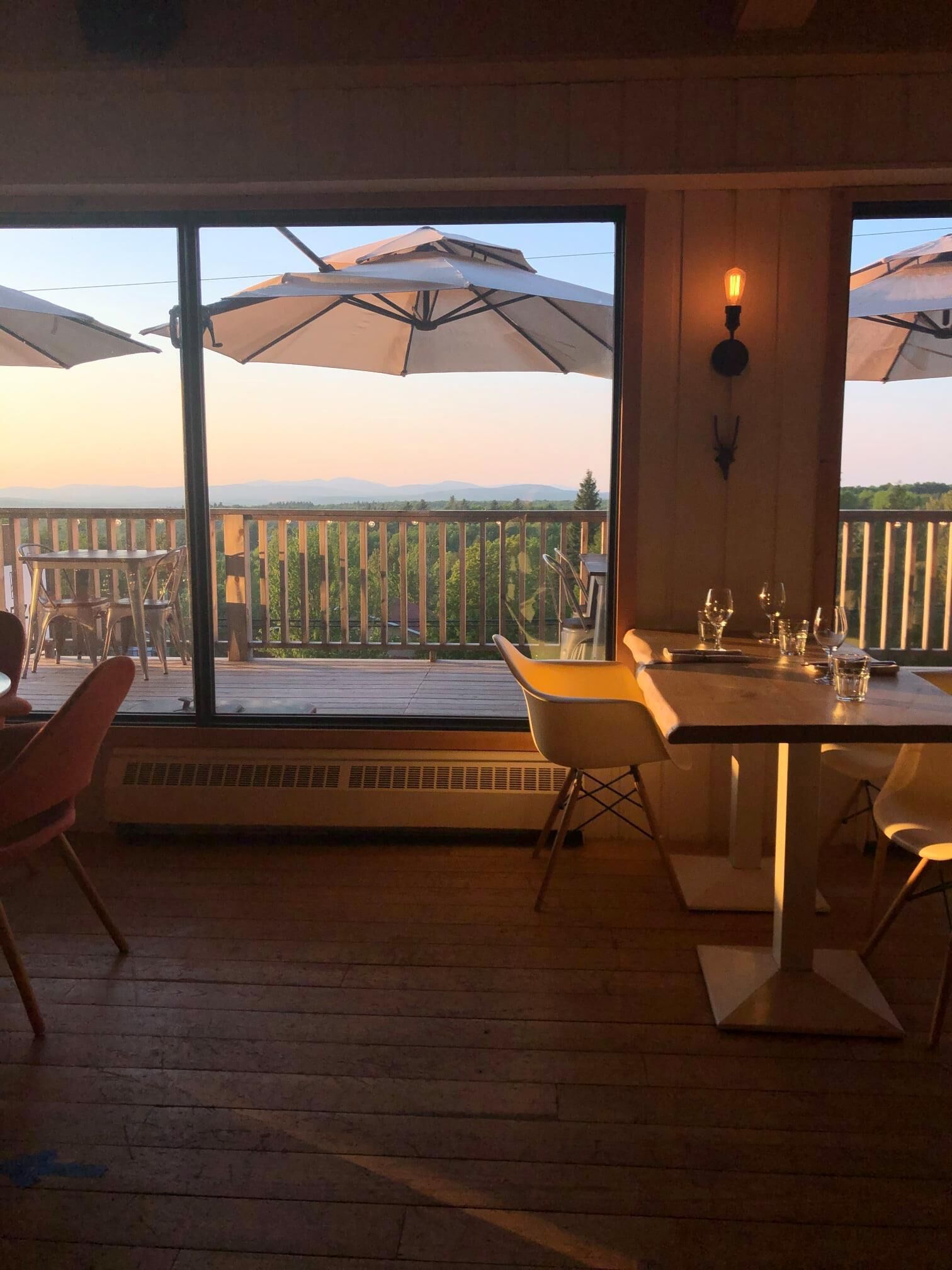 Breakfast and dinner served