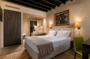 Suite, Balcony (Danai) | 1 bedroom, Egyptian cotton sheets, hypo-allergenic bedding available