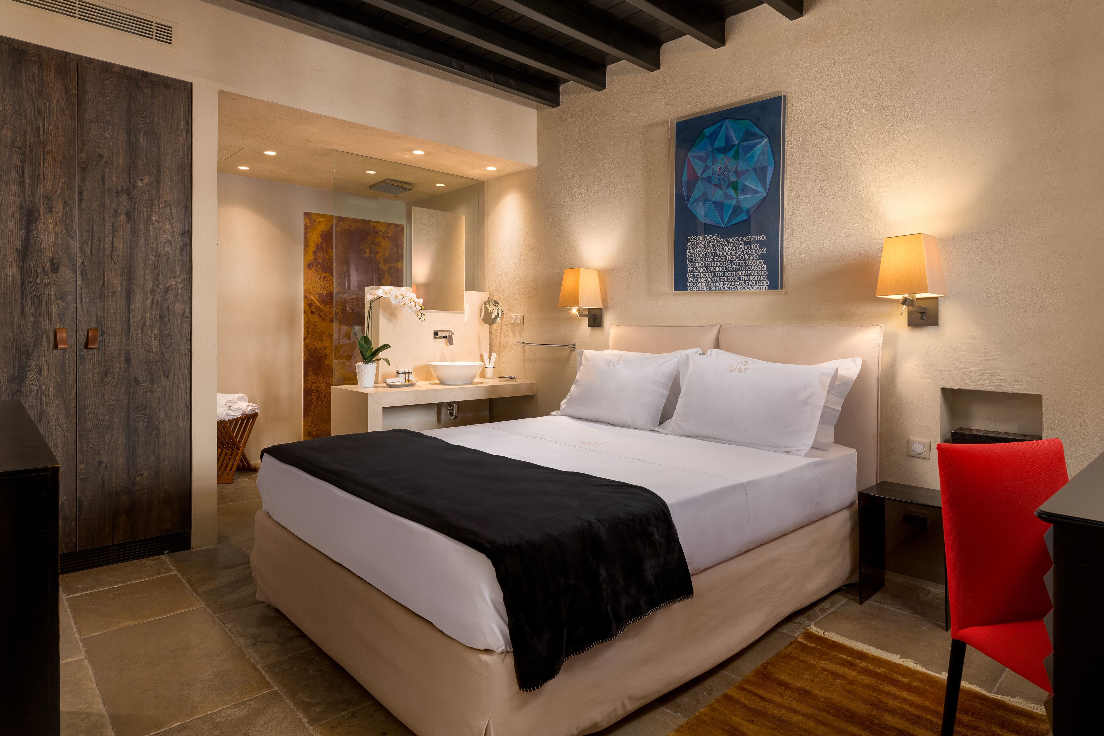 suite, balcony (daphne) | 1 bedroom, egyptian cotton sheets, hypo-allergenic bedding, down duvets