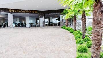 Fachada da propriedade