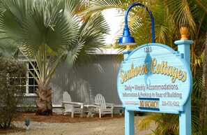 Property entrance - Seahorse Cottages on Sanibel - Adults Only (Sanibel)