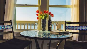 Iron/ironing board, free WiFi, bed sheets