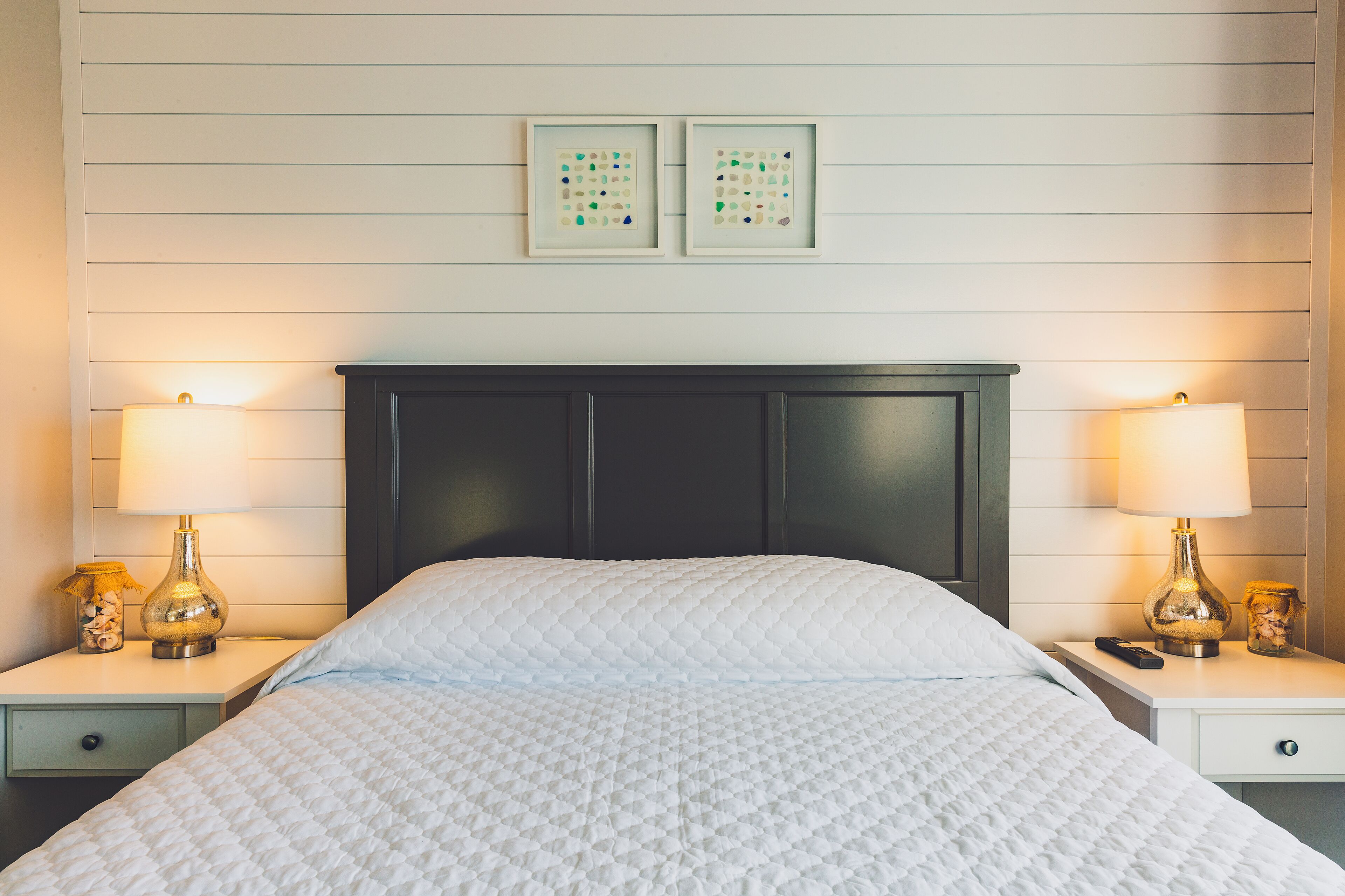 Petite Queen Room, 1 Queen Bed, Ocean Front