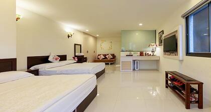 Light Dew Bed and Breakfast