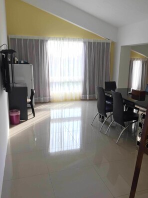 Family Room | Living area - Myiz Inn (Hengchun)