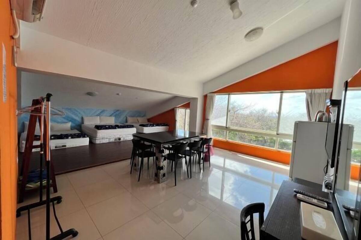 Desk, blackout curtains, free WiFi