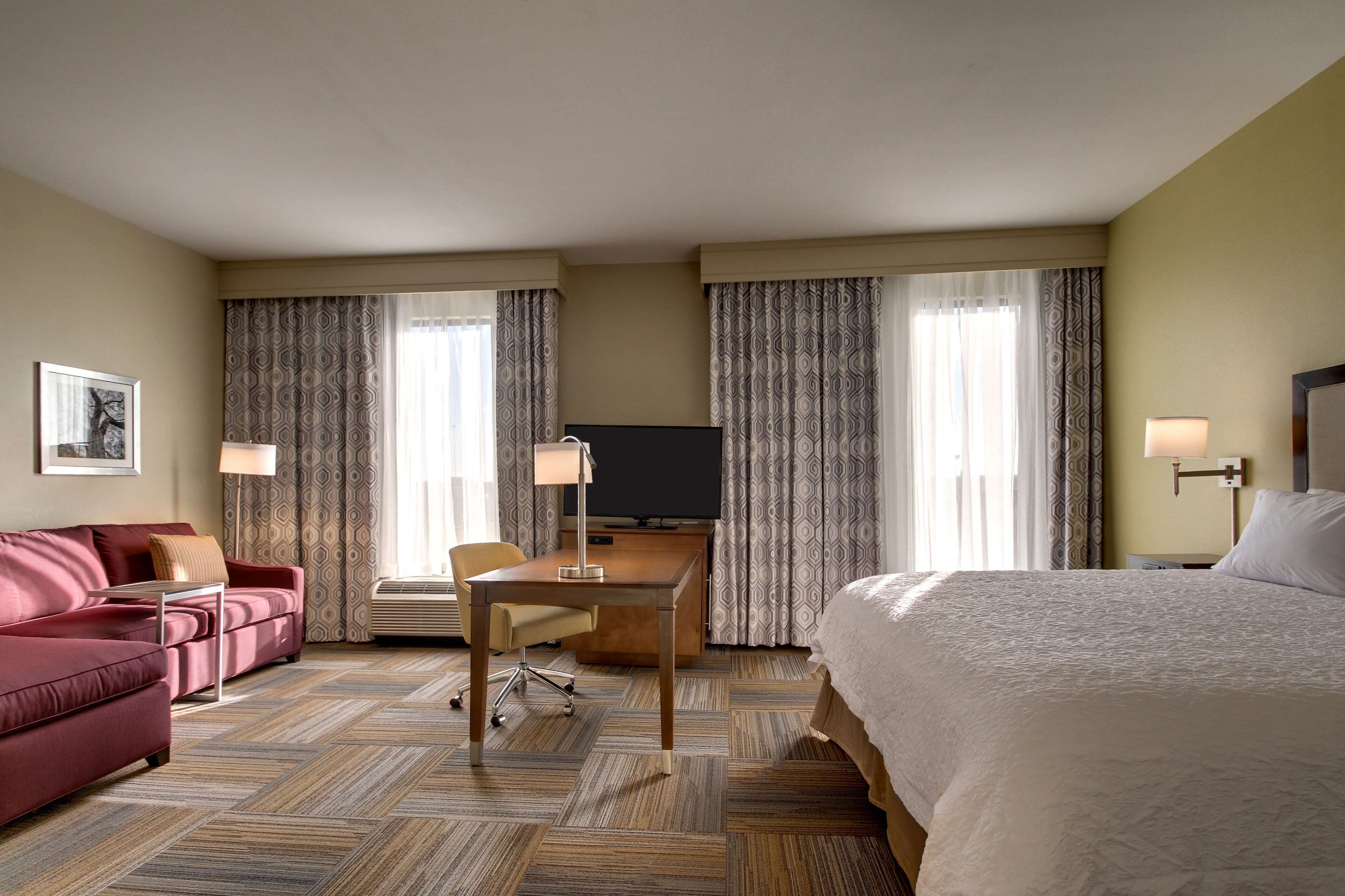 In-room safe, free cribs/infant beds, free WiFi, bed sheets